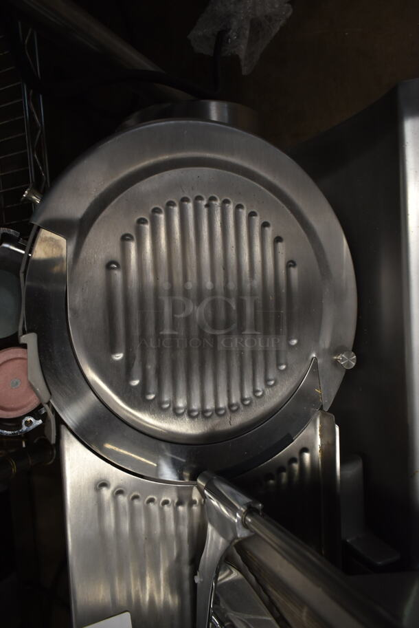 Globe GC 512 Stainless Steel Commercial Countertop Meat Slicer w/ Blade Sharpener. 115 Volts, 1 Phase. Tested and Does Not Power On - Image 3 of 5