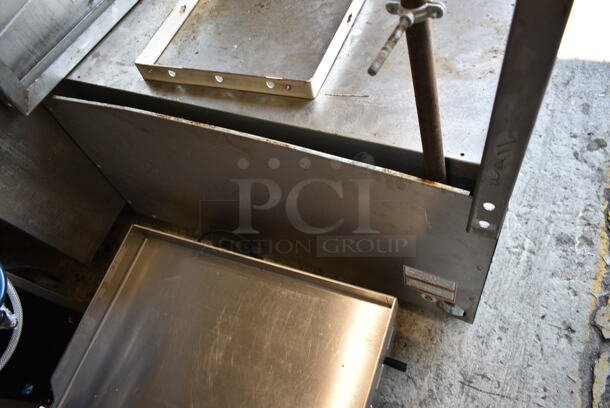 Vulcan Stainless Steel Commercial Natural Gas Powered Cheese Melter. - Image 7 of 8