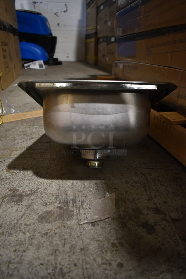BRAND NEW SCRATCH AND DENT! Stainless Steel Commercial Single Bay Drop In Sink. - Image 3 of 3