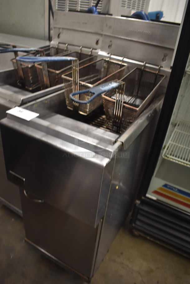 Pitco 45C+SS Commercial Stainless Steel Natural Gas Floor Fryer With 2 Fryer Baskets. 122,000 BTU.  - Image 3 of 5