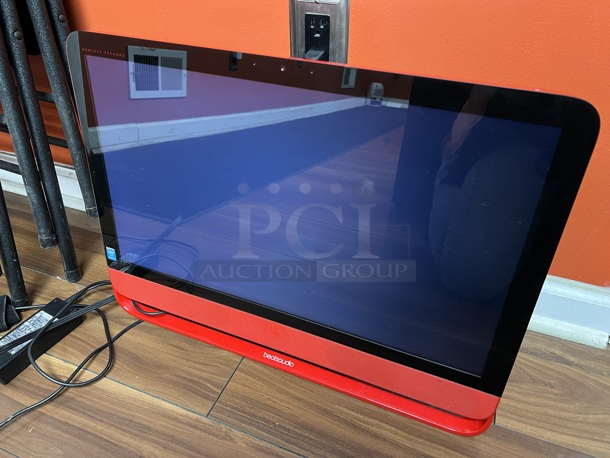 HP ENvy Beats 23-n110xt All-in_One 23" Computer. Intel i7 4785t 16 GB RAM. Windows 10 Pro. 1 TB HDD. Unit Has Been Factory Reset - Image 4 of 9