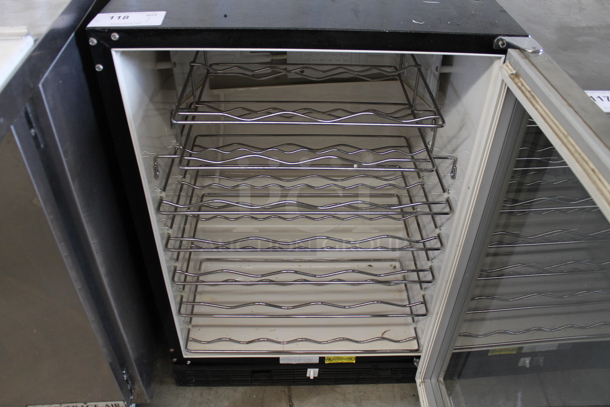 Viking VUWC140 Metal Commercial Mini Wine Chiller Merchandiser. 115 Volts, 1 Phase. Tested and Working! - Image 3 of 4