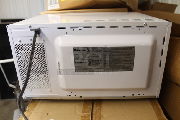 BRAND NEW SCRATCH AND DENT! Criterion CCM11M1W Countertop Microwave Oven. Missing Plate. 120 Volts, 1 Phase.  - Image 7 of 7