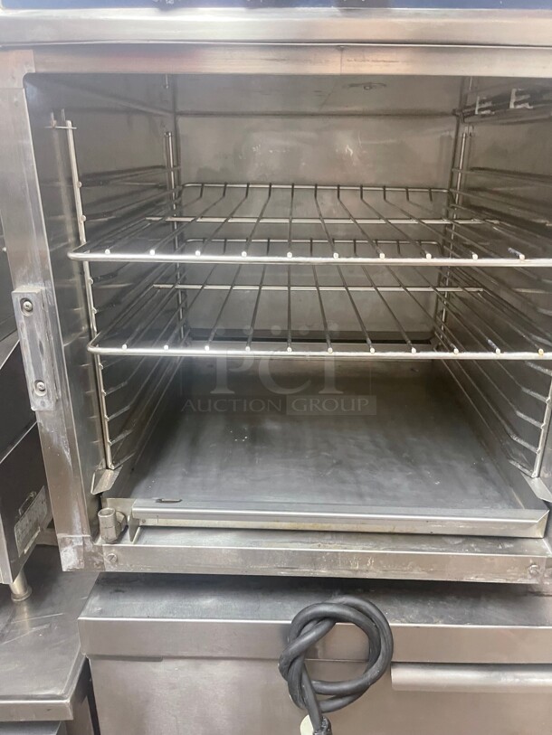 Working! Alto Shaam Cook and Hold Commercial Oven 220 Volt 1 Phase NSF Tested and Working! - Image 5 of 9