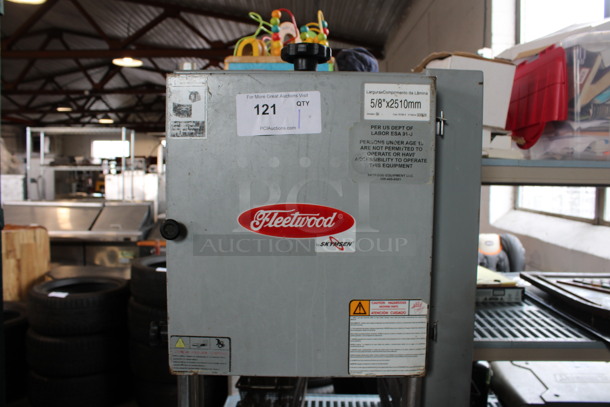 Fleetwood Metal Commercial Floor Style Meat Saw. 115 Volts, 1 Phase. 36x20x67. Tested and Working! - Image 3 of 7
