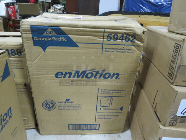 One NEW En Motion Hands Free Paper Towel Dispenser.  #59462 - Image 1 of 1