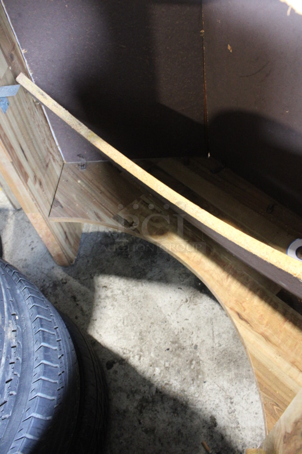Curved Wooden Bar w/ Foot Rail. 60.5x20x40.5 - Image 5 of 5
