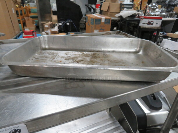 One Full Size 2.5 Inch Deep Hotel Pan.