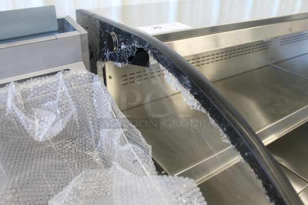 BRAND NEW SCRATCH AND DENT! 2022 Avantco 224BHAC63 Stainless Steel Commercial Black Metal Commercial Horizontal Air Curtain Merchandiser. See Pictures for Broken Side Glass Panel. 115 Volts, 1 Phase. Tested and Working! - Image 8 of 9