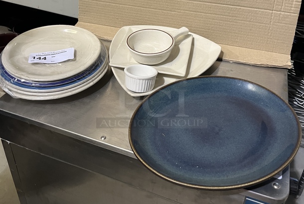 China Dishes, Assorted - Image 1 of 1