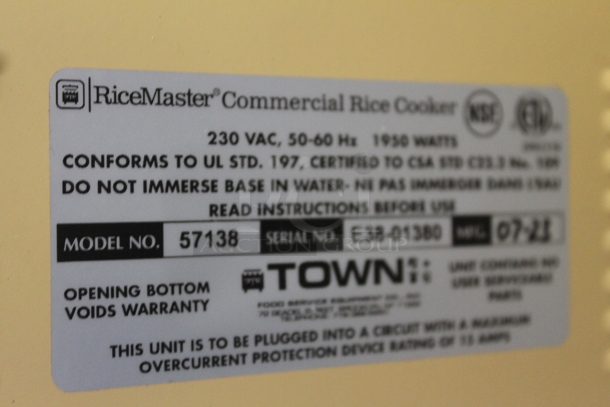 LIKE NEW! Ricemaster Town 57138 74 Cup (37 Cup Raw) Electric Rice Cooker / Warmer. 230 Volts, 1 Phase. Unit Has Only Been Used a Few Times! Tested and Working! - Image 6 of 7