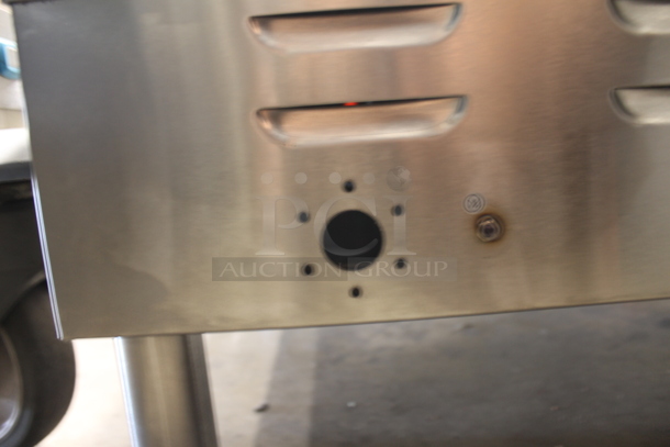 BRAND NEW SCRATCH AND DENT! Avantco 177EG36N Commercial Stainless Steel Electric 36" Countertop Griddle On Galvanized Legs. 208/240V, 3 Phase. Tested And Working! - Image 7 of 9