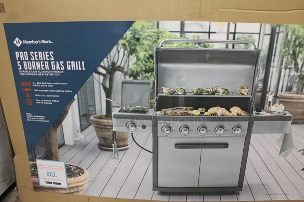 BRAND NEW IN BOX! Members Mark Pro Series G70302/G70302-1 Stainless Steel Commercial 5 Burner Propane Gas Powered Flat Top Griddle Portable Grill on Commercial Casters. Stock Picture Used For Gallery Picture. - Image 2 of 5