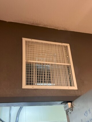 Vent Intake Registers, Large Square Vents 
QTY 4
Your Bid x 4