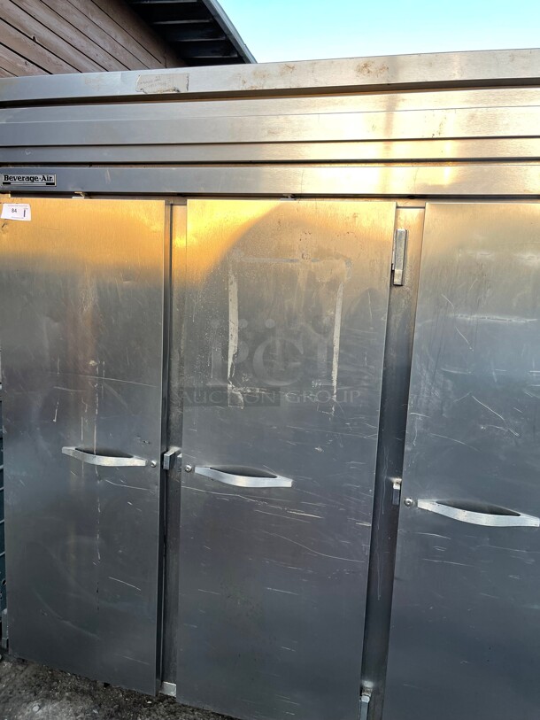 Nice! Beverage Air Three Section Reach In Refrigerator, (3) Left/Right Hinge Solid Doors, 115v NSF Tested and Working! - Image 4 of 8