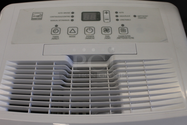 BRAND NEW SCRATCH AND DENT! Hisense DH-60K1SFRE00 60 Pint Capacity, 3-Speed Dehumidifier. 115 Volts, 1 Phase. Tested and Working! - Image 2 of 6
