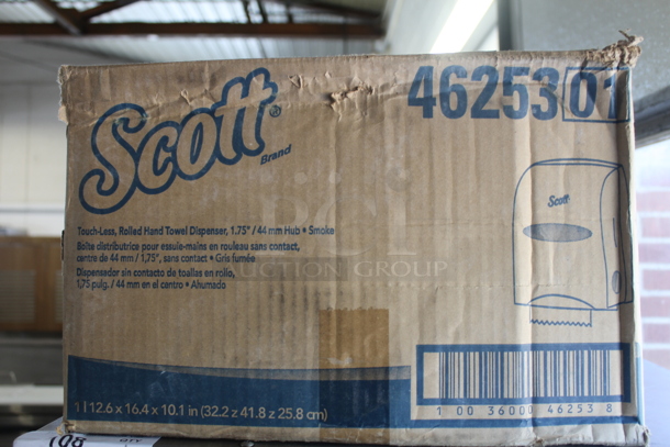 4 Various BRAND NEW IN BOX! Poly Paper Towel Dispensers. Scott 46253 and 3 Tork H2. 4 Times Your Bid! - Image 5 of 5