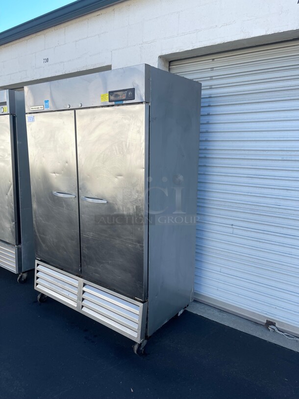 Nice! Beverage Air Commercial Two Door Refrigerator NSF 115 Volt Tested and Working!  - Image 6 of 8