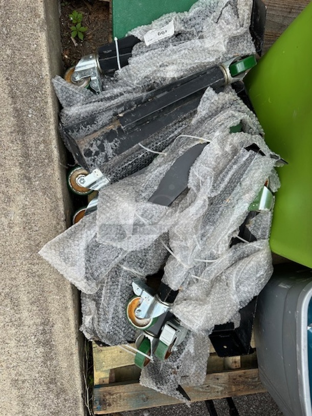 One Mega Lot Of NEW Appliance Legs On Casters.  - Image 1 of 1