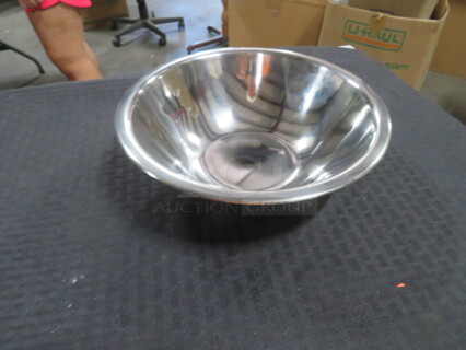 NEW 12 Inch Supera Stainless Steel 3 Quart Mixing Bowl. #MBWL-12. 12XBID