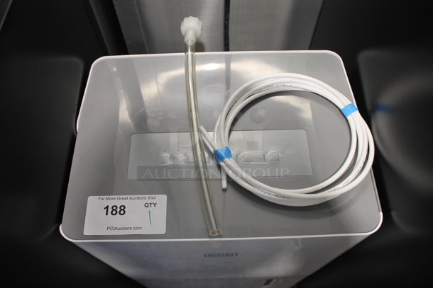 BRAND NEW SCRATCH AND DENT! Black & Decker BD50PMWSA Metal Portable 50 Pint Dehumidifier. 115 Volts, 1 Phase. Tested and Working! - Image 2 of 10