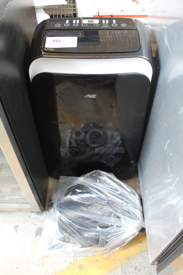BRAND NEW SCRATCH AND DENT! Arctic King KAP14R1CBL Metal Portable Air Conditioner. 115 Volts, 1 Phase. 13,500 BTU. Tested and Working! - Image 1 of 10