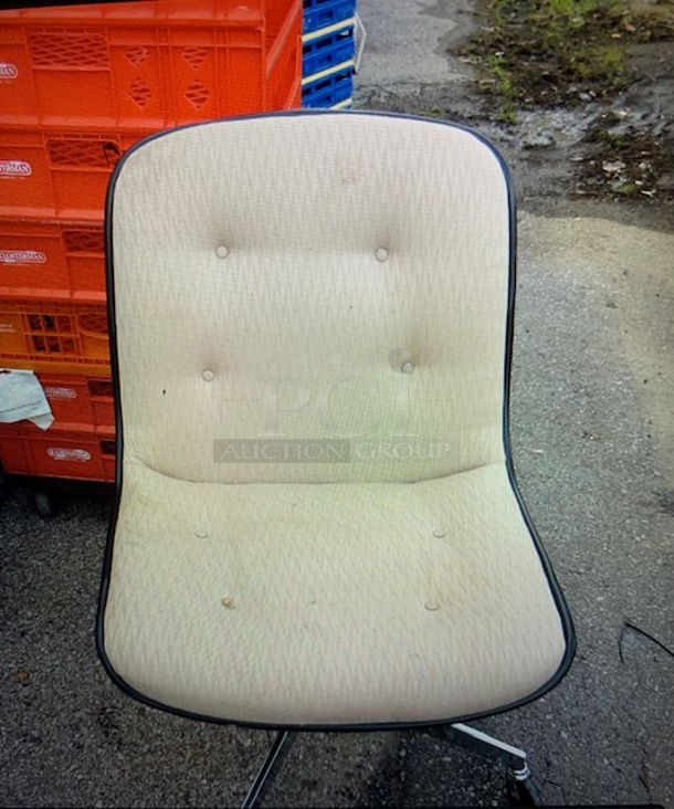 One Office Chair On Casters. - Image 1 of 1