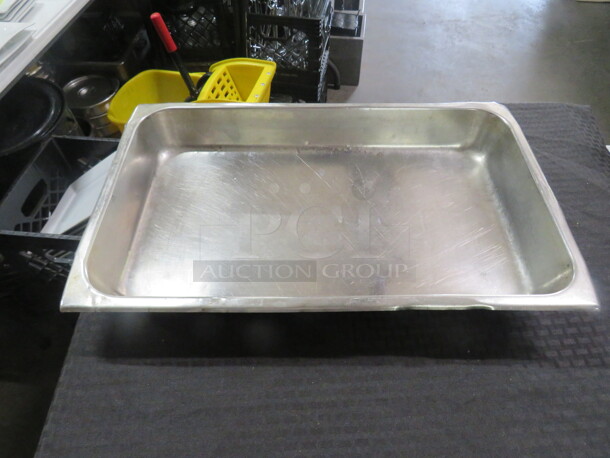 One Full Size 2.5 Inch Deep Hotel Pan.  - Image 1 of 1