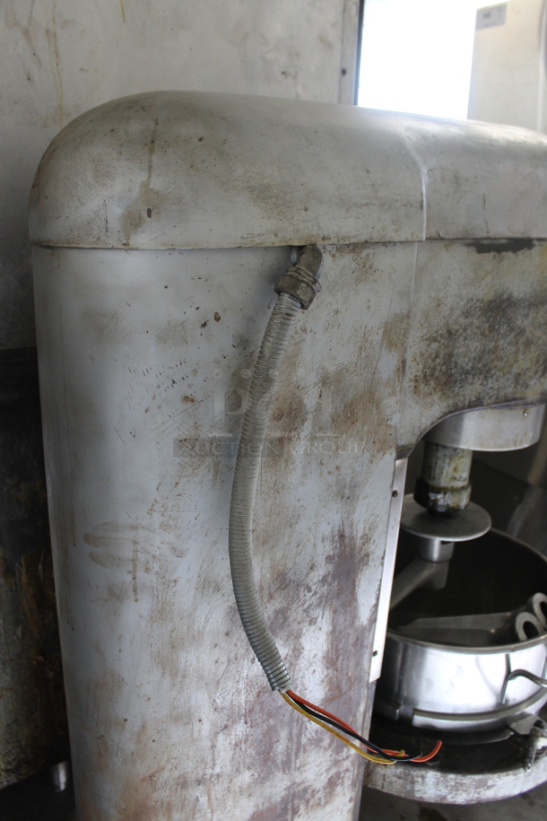 Hobart H-600T Metal Commercial Floor Style 60 Quart Planetary Dough Mixer w/ Stainless Steel Mixing Bowl, Whisk, Dough Hook and 2 Paddle Attachments. 208 Volts, 3 Phase.  - Image 7 of 12