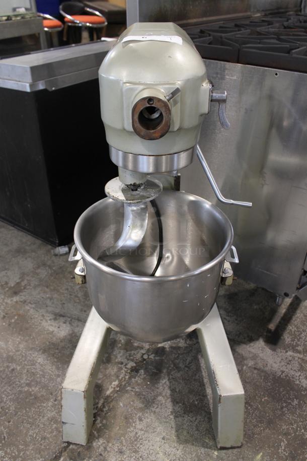 Hobart A-200FT Metal Commercial Floor Style 20 Quart Planetary Dough Mixer w/ Stainless Steel Mixing Bowl and Dough Hook. 115 Volts, 1 Phase. Tested and Working! - Image 4 of 8
