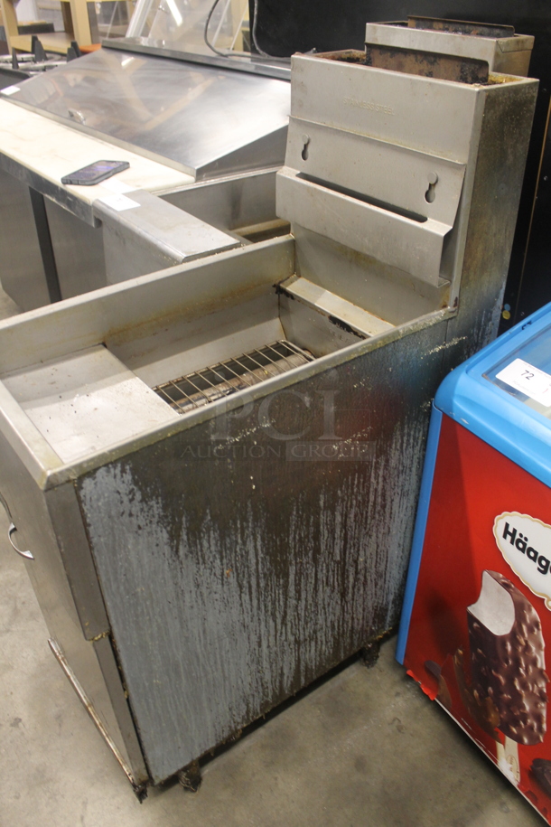Pitco Frialator Stainless Steel Commercial Floor Style Natural Gas Powered Deep Fat Fryer. - Image 3 of 8