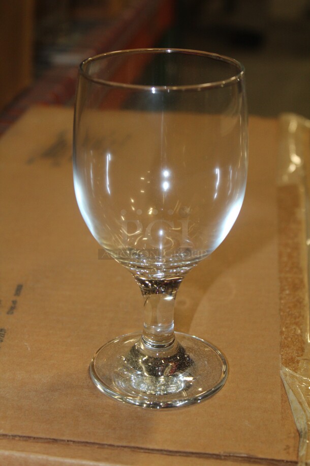 NEW IN BOX! 35 Anchor Hocking Excellency 11.5oz Goblets. 35X Your Bid! 
