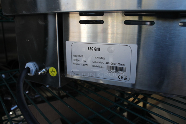 BRAND NEW SCRATCH AND DENT! 2023 Hoocoo IBG-18 Stainless Steel Commercial Countertop Electric Powered Barbecue BBQ Grill. 110 Volts, 1 Phase. Tested and Working! - Image 4 of 4