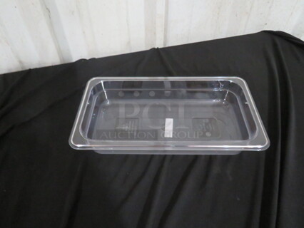 NEW 1/3 Size 2.5 Inch Deep Food Storage Container. 5XBID