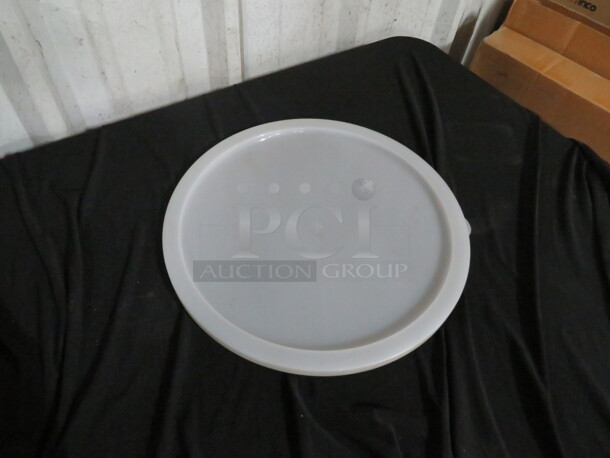 NEW Food Storage Round Lids. 6XBID