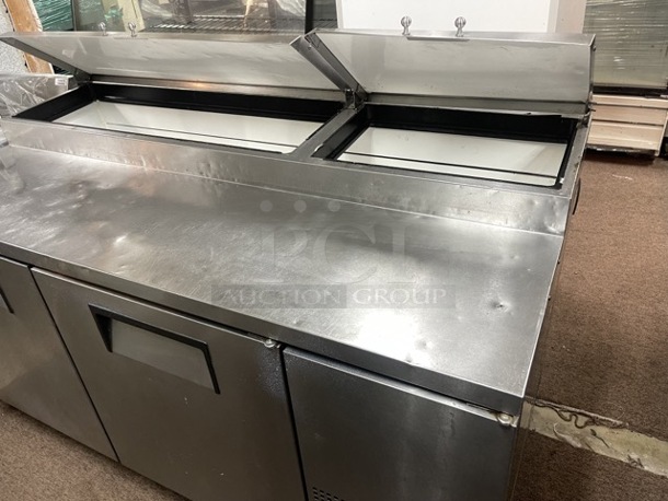 True TPP-AT-67-HC 67 inch commercial  Pizza Prep Table w/ Refrigerated Base, 115v Tested and Working! - Image 7 of 8