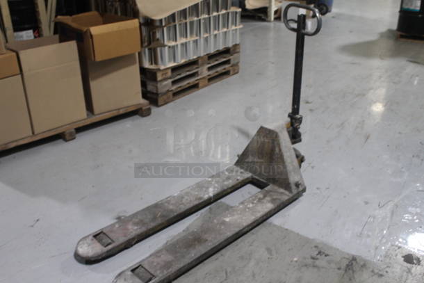 Metal Pallet Jack Pallet Truck.  - Image 2 of 4