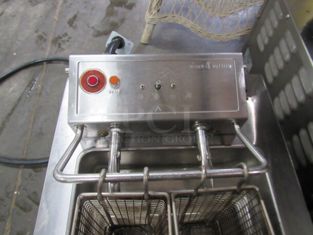 One Stainless Steel Wells Double Basket Table Top Deep Fryer. 208-240 Volt.  - Image 2 of 4