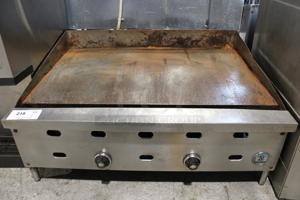 US Range Stainless Steel Commercial Countertop Natural Gas Powered Flat Top Griddle. 36x27x17