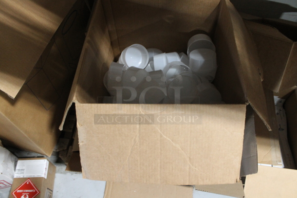 ALL ONE MONEY! TWO PALLET LOT of Cardboard Boxes. BUYER MUST REMOVE. - Image 4 of 4