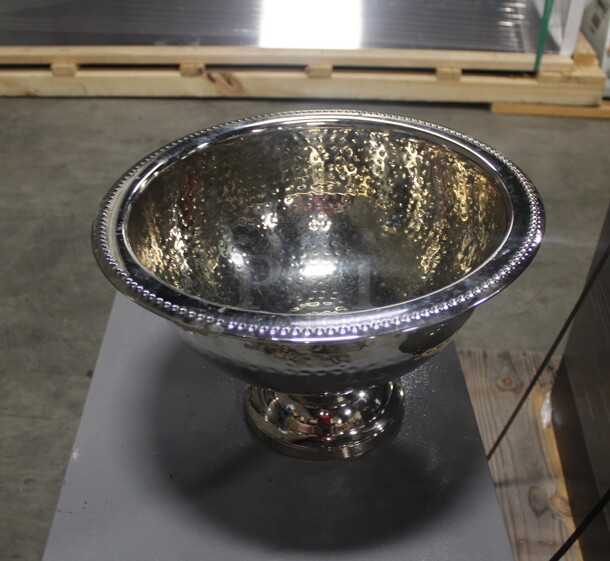 NEW! Hammered Metal 12Qt Punchbowl. 17x17x10