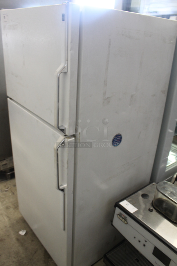 General Electric TBX18JAXJRWW Metal Cooler Freezer Combo Unit. 115 Volts, 1 Phase. Tested and Working! - Image 3 of 5