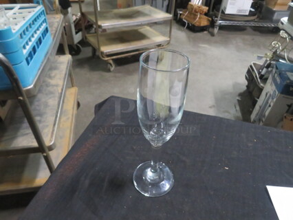 Champagne Flute. 4XBID