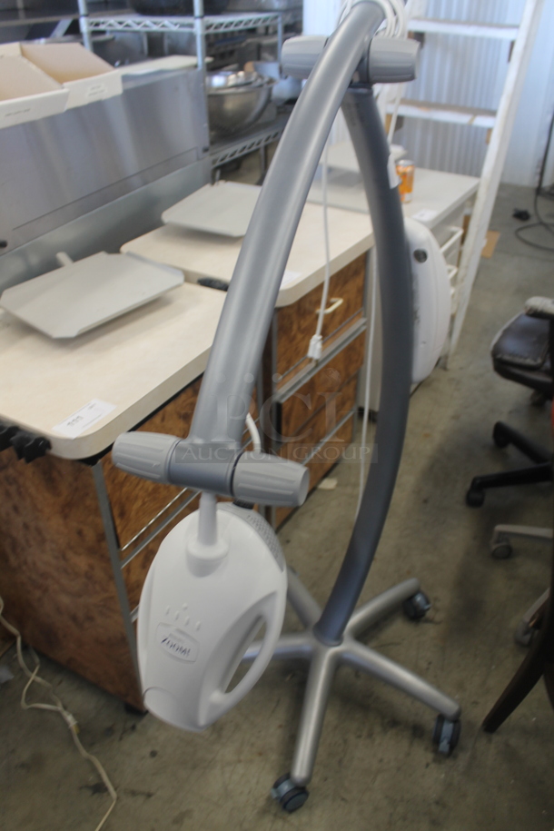 Philips Zoom WhiteSpeed Floor Style Whitening LED Accelerator on Casters. - Image 3 of 6