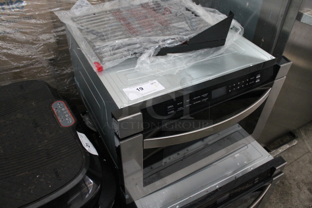 BRAND NEW SCRATCH AND DENT! 2022 KoolMore KM-MD-1SS Stainless Steel Commercial Microwave Oven Drawer. 120 Volts, 1 Phase. - Image 2 of 7