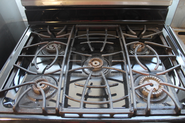 Electrolux Metal Natural Gas Powered 4 Burner Range w/ Oven.  - Image 2 of 7