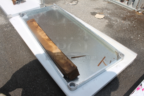 BRAND NEW SCRATCH AND DENT! Stainless Steel Commercial Tabletop. Comes w/ Under Shelf and Legs. - Image 3 of 4