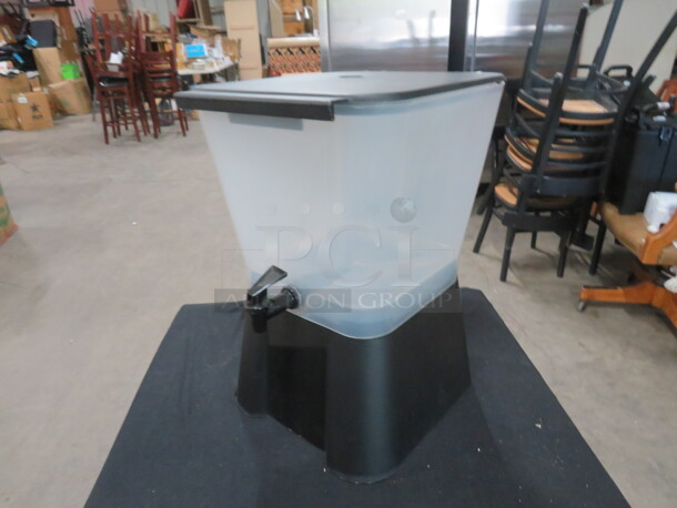 One Table Craft 3 Gallon Beverage Dispenser. #953. - Image 2 of 2