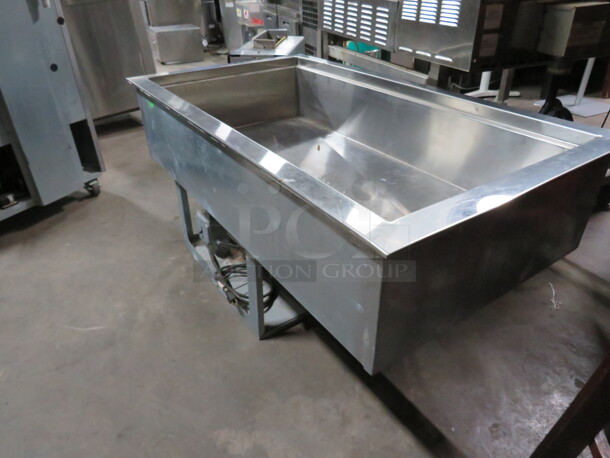 One Wells Drop In Refrigerated Well. 115 Volt. 45X25.5X24.5 - Image 2 of 3