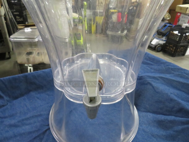 One Poly Beverage Dispenser With Lid Spigot And Stand. - Image 2 of 2